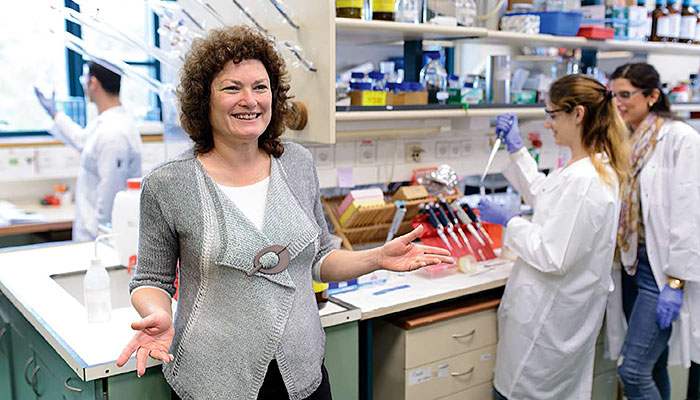 Prof Bilha Fischer in her lab