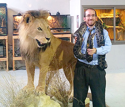 Natan Slifkin with lion